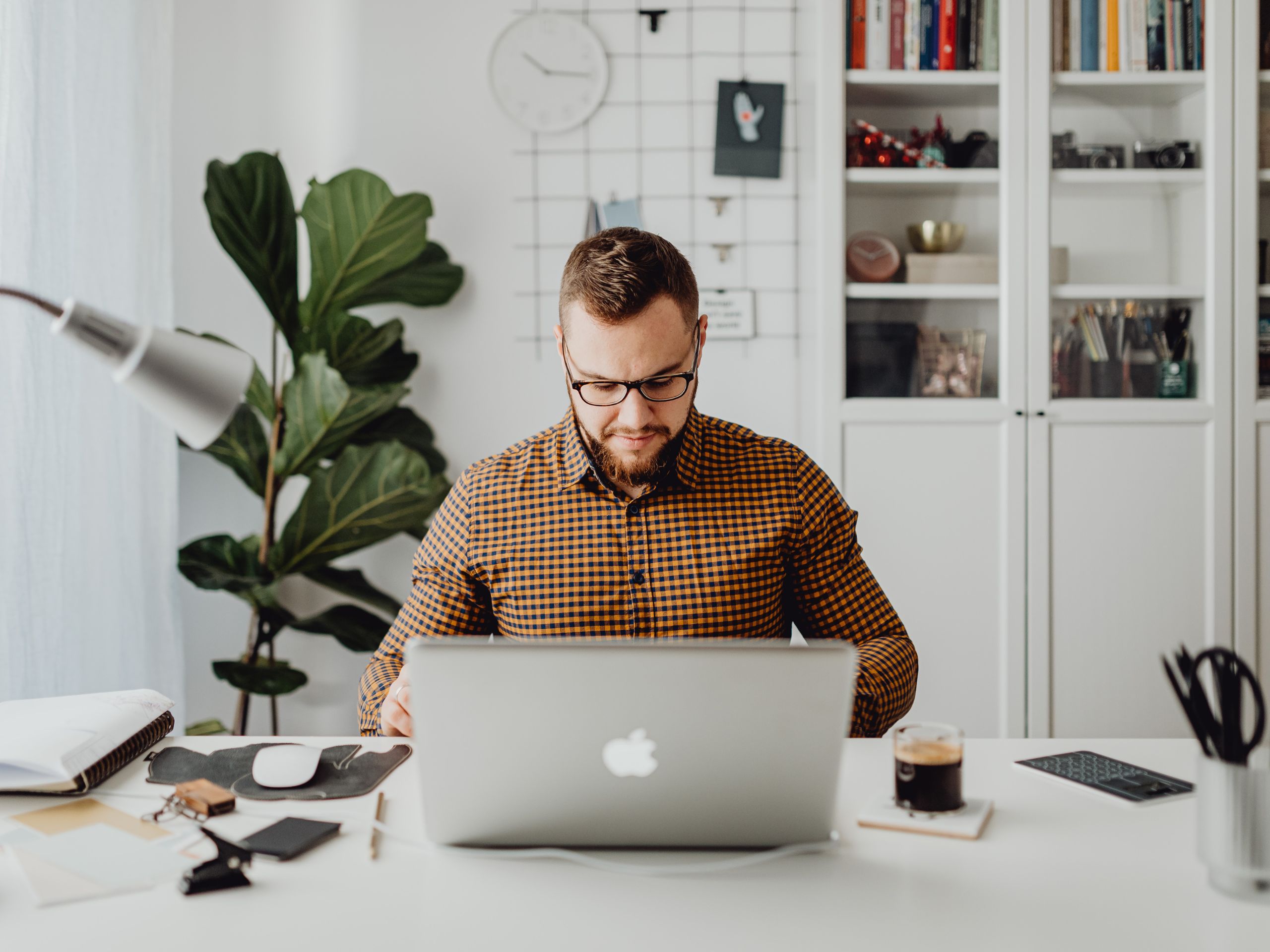 Marketing with a Virtual Assistant, marketing, VA, Marketing VA, show up consistently