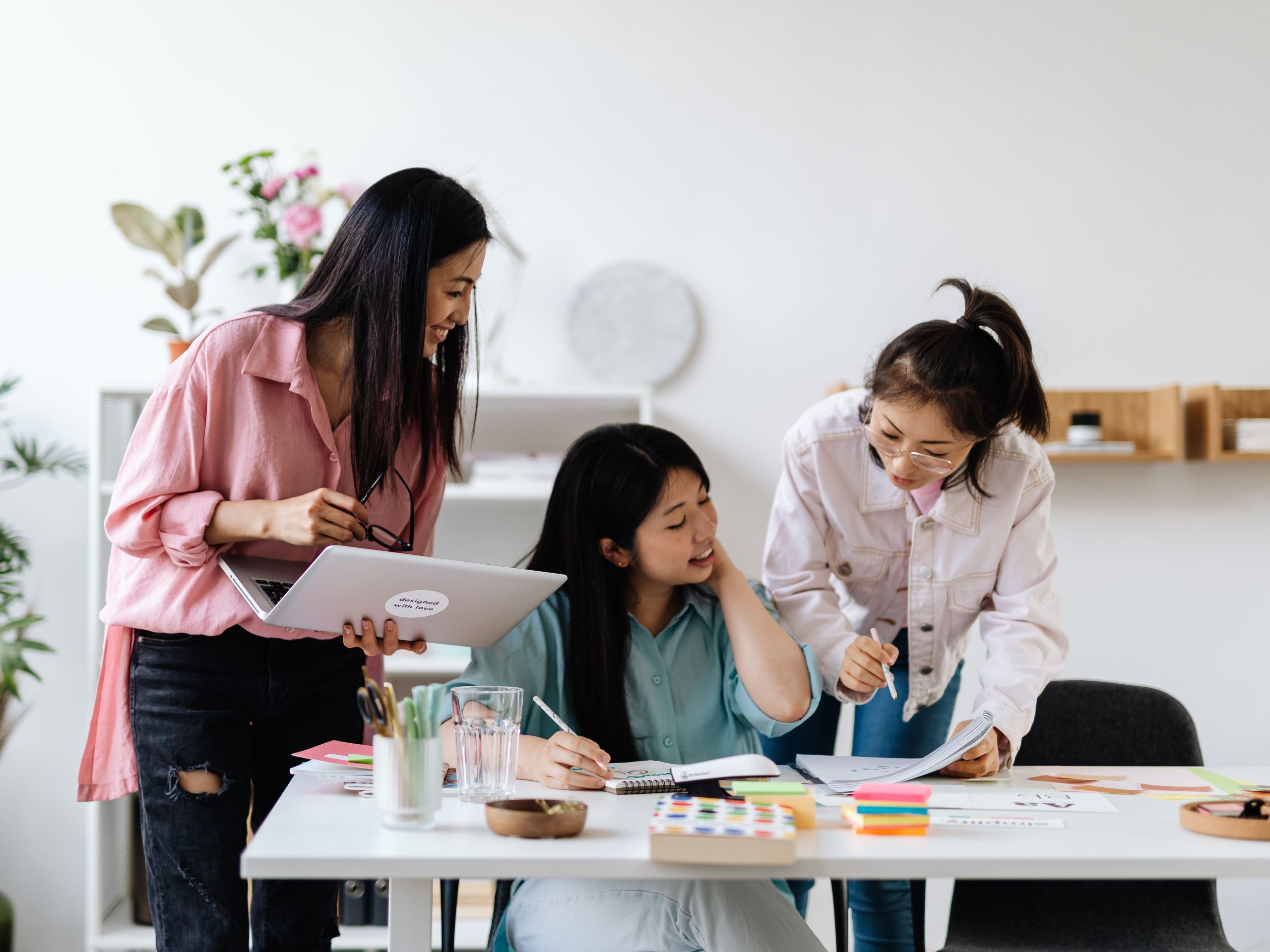 Scaling with a Virtual Assistant and AI, Virtual Assistant, AI, Business, Scaling