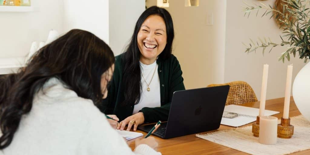 Reliable outsourcing, outsourcing, support, structure, communication, VA, Virtual Assistant